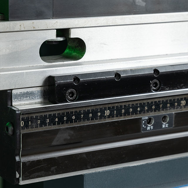 Cncmulti-Machinetan Dem Hydraulic Press Brake